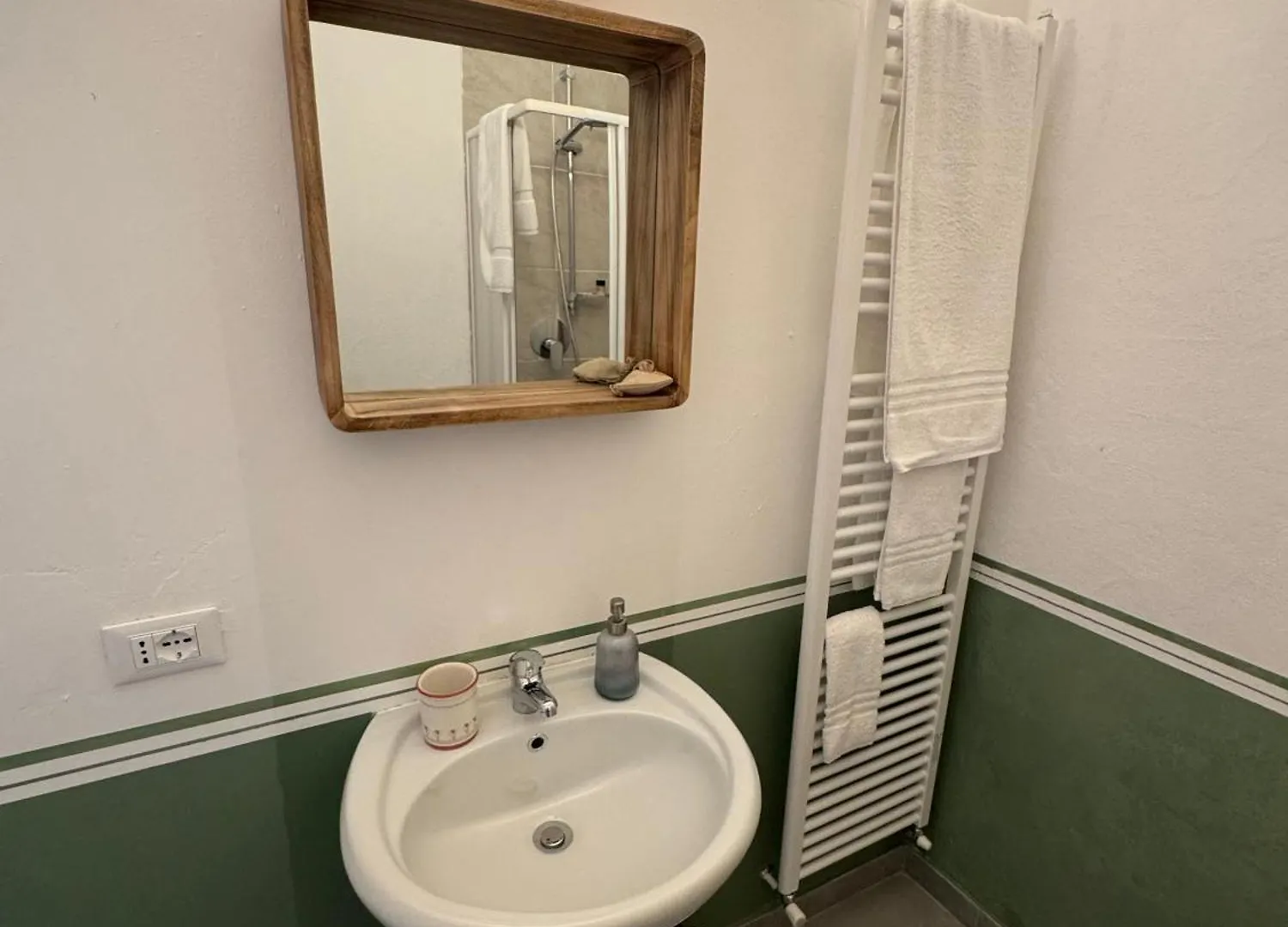 Guestroom Ia Cascina Di Bea Torre Boldone 0*,