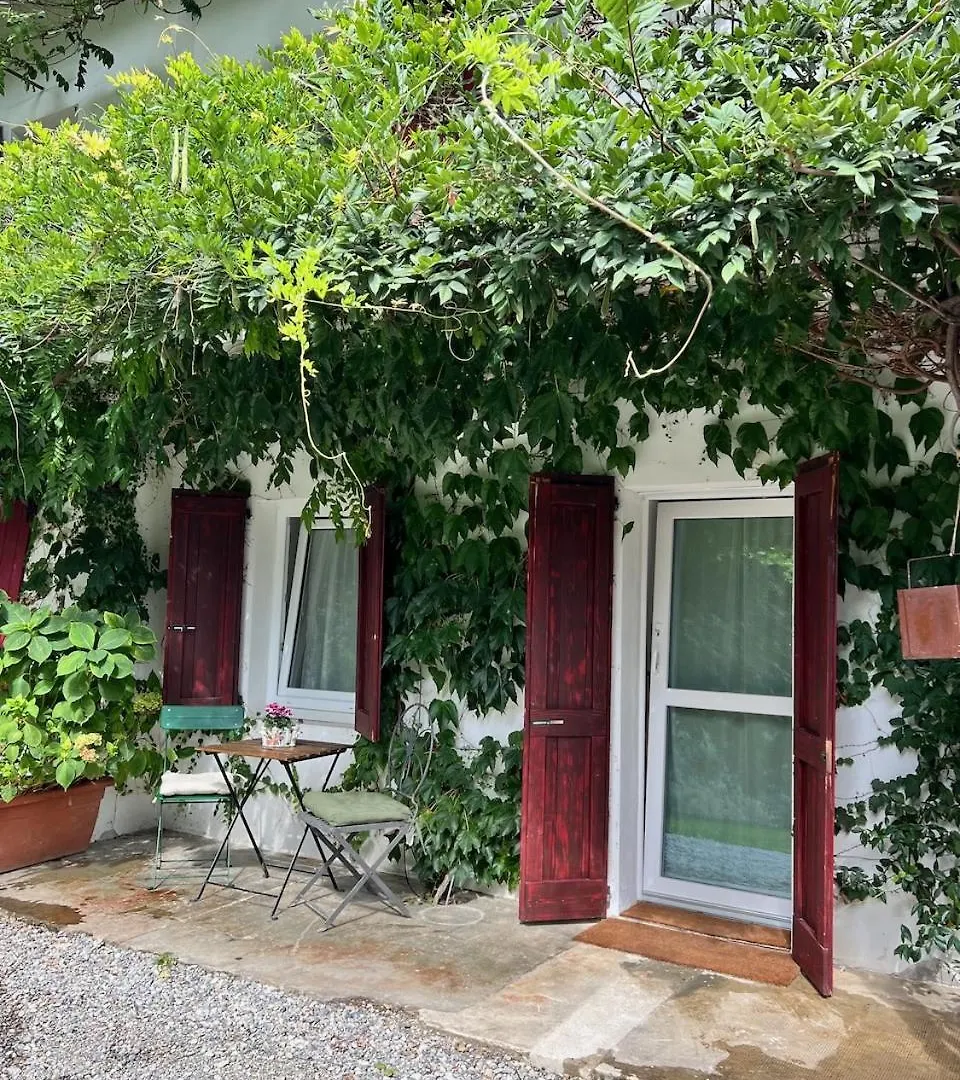 Guestroom Ia Cascina Di Bea Torre Boldone 0*,  Italy